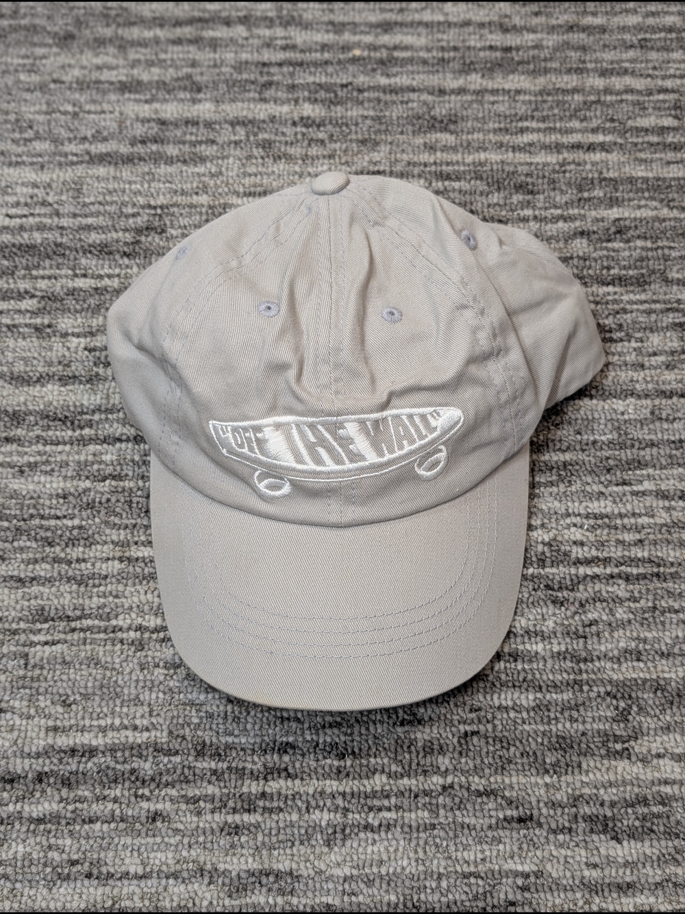 Vans "Off the Wall" Dad hat in  Light Gray